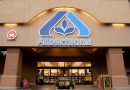 Albertsons stock plunges as it says weaker grocery spending will cut into sales and earnings