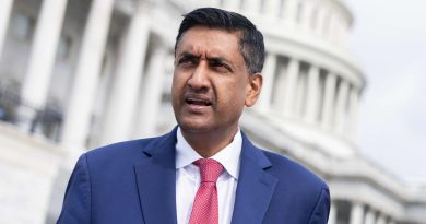 Khanna to introduce AI safety bill with ban on ‘recursive’ technology until safeguards exist