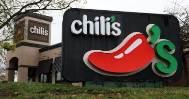 Restaurant earnings will test whether owning more brands pays off