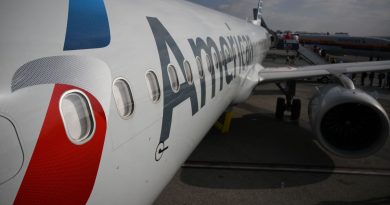 American Airlines forecasts bigger loss in 2026 on fuel spike, plans to slow growth next