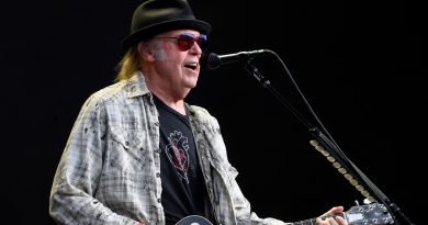 Neil Young sues Trump committee for $10M for playing ‘Rockin’ in the Free World’ at rally